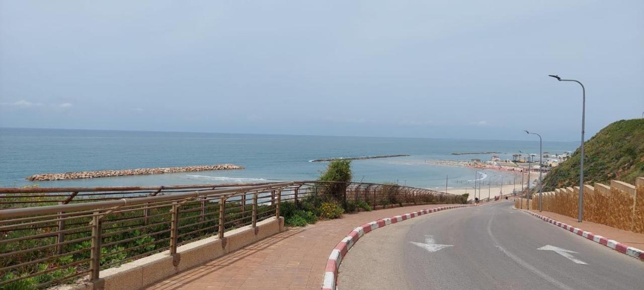 הנביאים 1 נתניה Naveim Apartment المظهر الخارجي الصورة